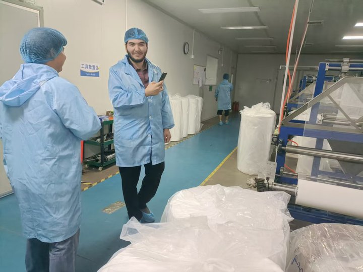 Inspecția de știri din Cloud Comerț exterior de către clienții din Orientul Mijlociu