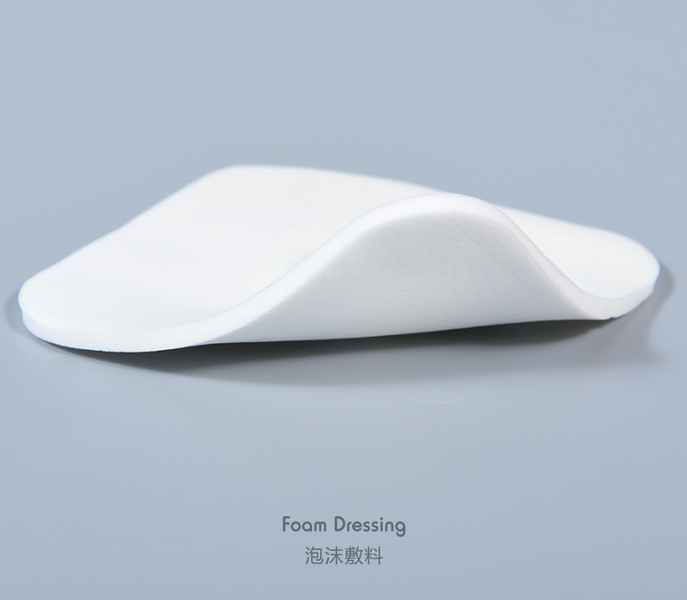 Pansamente cu spumă: soluția blândă pentru drenarea rănilor